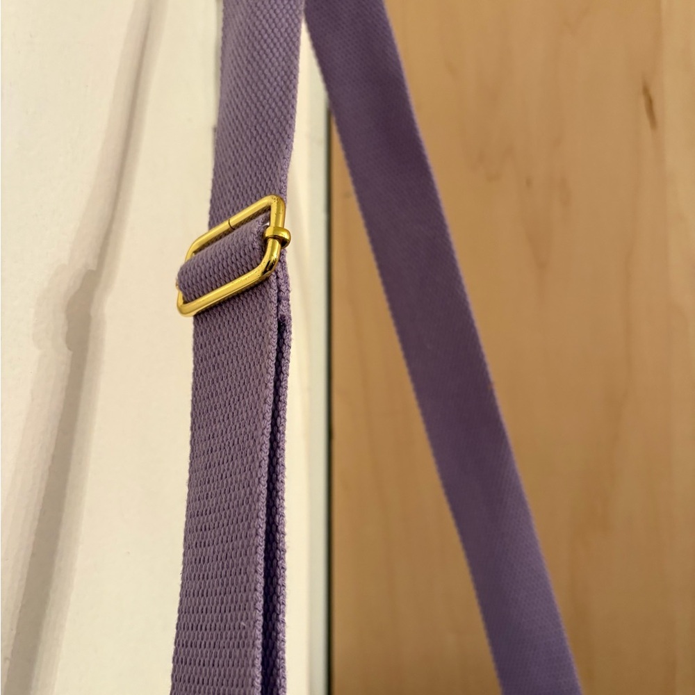 Lilly Pulitzer Purple and Blue Cooler Bag with Floral Design - Picture 4 of 6